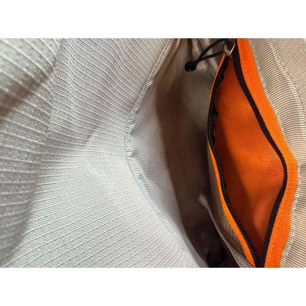 Keen Messenger Bag Tan Orange Ripstop Nylon Crossbody Recycled Rubber Base Y2K